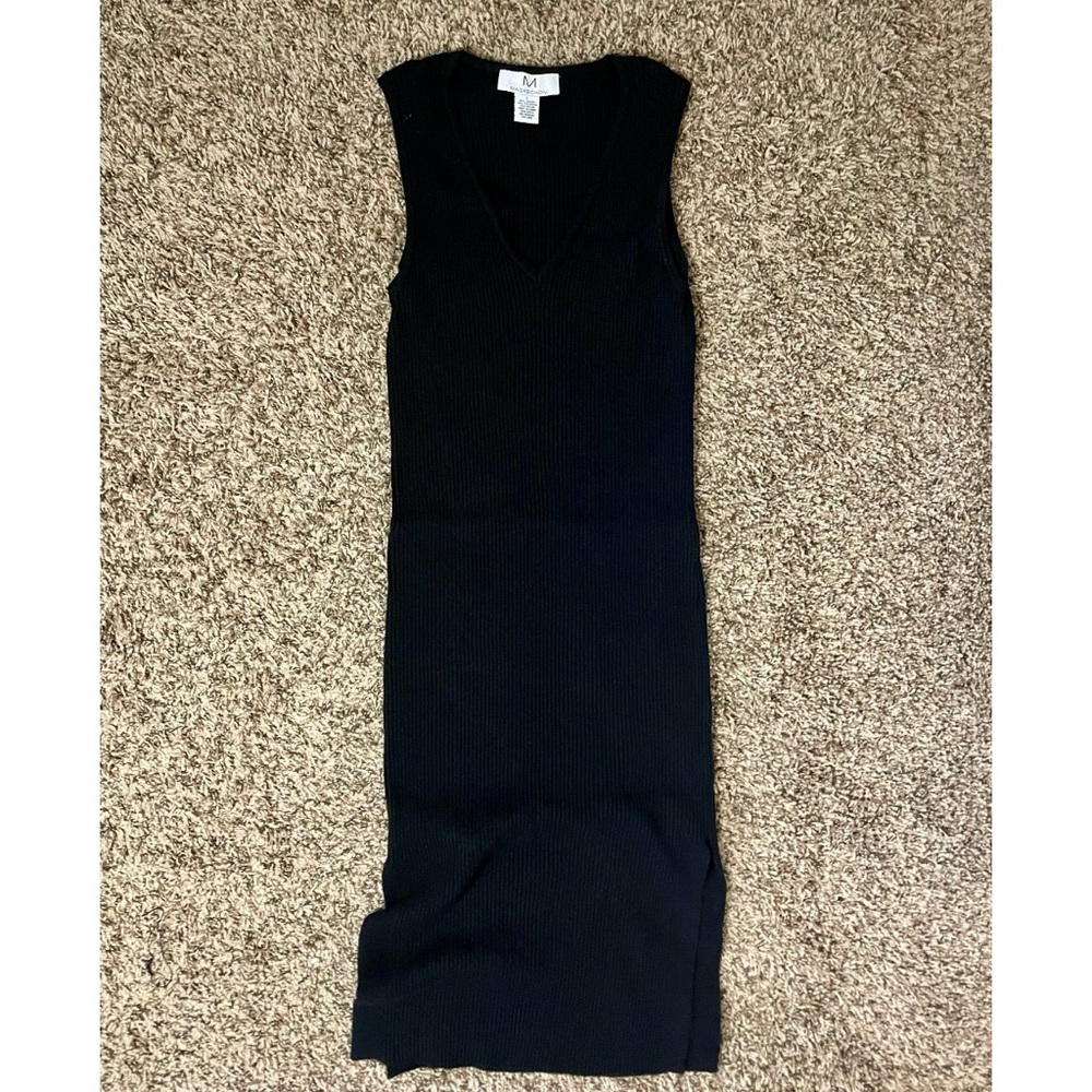 Ribbed Knit V-Neck Midi Dress